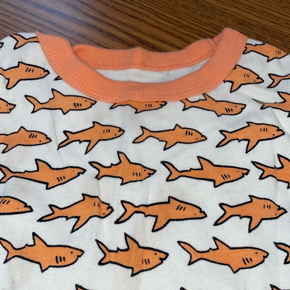 Baby gap goldfish pajamas size 6-12 months - Picture 3 of 4